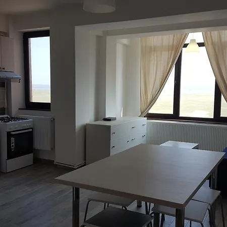 Pipera Park Lake View Apartment Bucharest