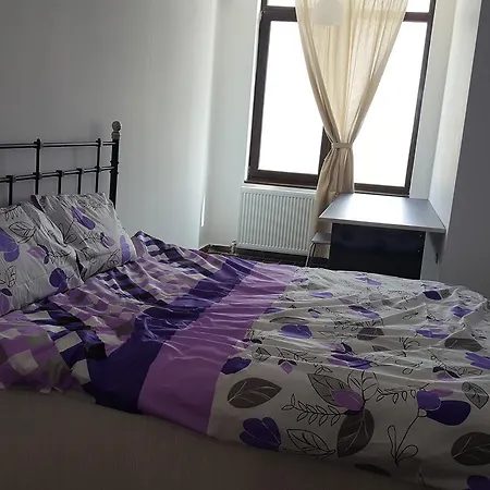 Pipera Park Lake View Apartment Bucharest