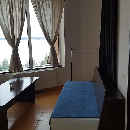 Pipera Park Lake View Apartment