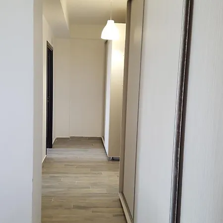 Pipera Park Lake View Apartment *